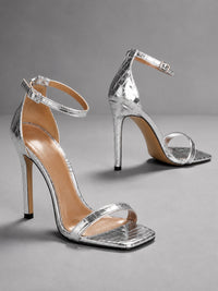 Chaussures à talons aiguilles