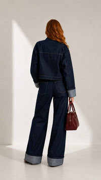Ensemble femme en denim bleu foncé avec blouson et pantalon